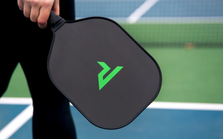 Nắm vững nghệ thuật đánh bóng chéo sân trong Pickleball
