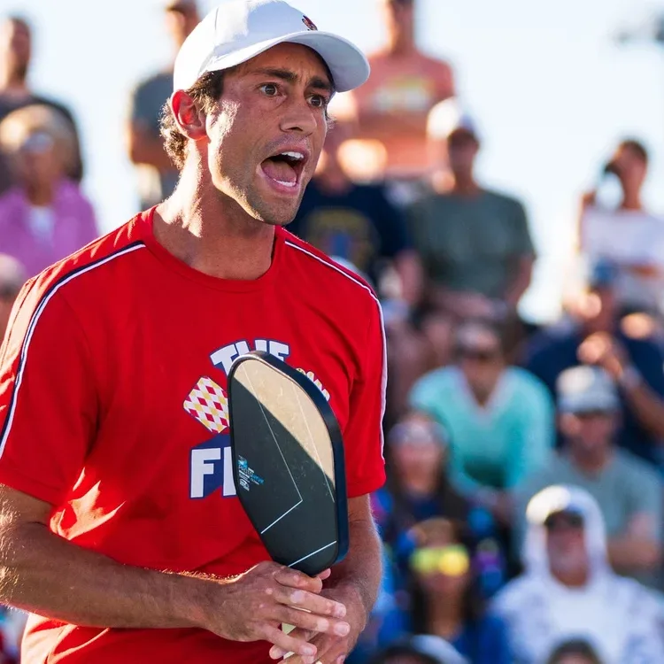 Vợt Paddletek của nước nào? Vợt pickleball Mỹ chính hãng nhận biết thế nào